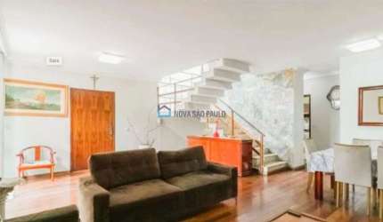 Sobrado isolado . 05 dormítórios (01 suíte). colest . edícula . 05 vagas . 360 m2