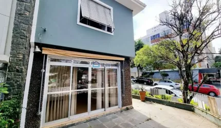 Casa a Venda com 3 dormitórios, 2 vagas, 162 m² região Vila Clementino