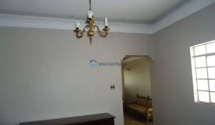 Casa térrea próximo ao Metrô Linha verde