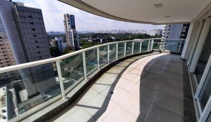 Apartamento Alto Padrão em Moema