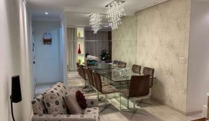 Apartamento à venda na Vila das Mercês com 2 quartos.