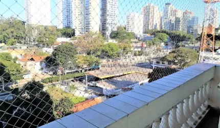 Apartamento - 3 dormitórios - varanda - 1 vaga - Metrô Brooklin