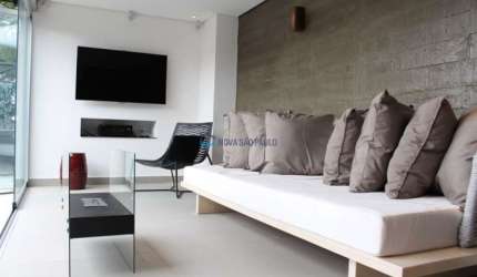 Sobrado em Moema 378m² de área útil