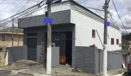 Loja esquina com apartamento superior no Jabaquara