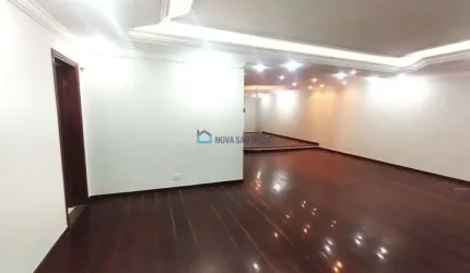 Sobrado Jardim da Saude. Para investidor 4 dormitórios. 4 vagas paralelas. Quintal. 332M area util.
