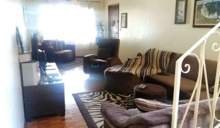 Venda. Jabaquara ! Casa com 179M². Portão eletrônico. 3 quartos.