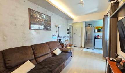 Apartamento 2 Dormitórios com Varanda Gourmet Perto do Metrô à Venda