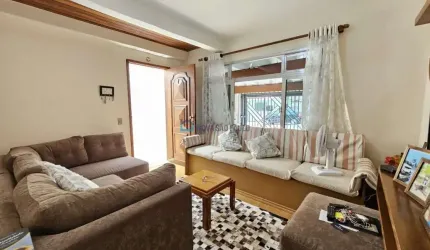 Casa térrea no bairro da Saúde, 3 dormitórios, 1 suíte e 1 vaga