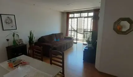 Apartamento à venda na Vila Gumercindo com 3 quartos e 2 vagas.