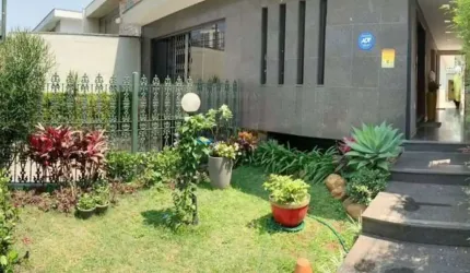 Sobrado reformado, 4 Dormitórios, Bosque da Saúde