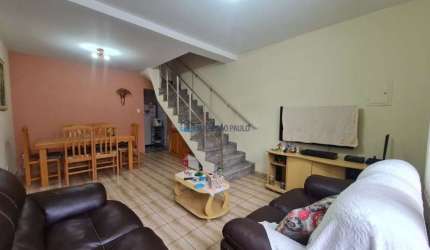 Sobrado à venda 2 dormitórios na Vila Moraes.