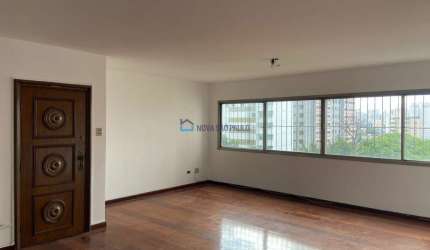 Apartamento com 4 quartos (1 suíte) próximo ao metrô Borba Gato