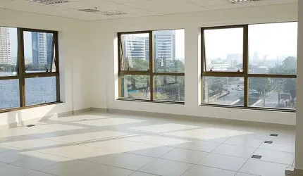 Sala comercial  à venda em Alphaville no New York Tower-Melhor localização