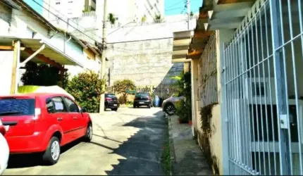 Casa de Vila de 85m² - Metrô Praça da Árvore.