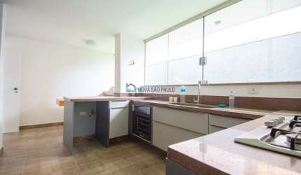 Sobrado Jardim Guedala com 700m² - 4 Dormitórios, 4 Vagas, Piscina