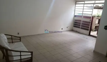 Casa a venda em Moema Pássaros com 03 dormitórios e 02 vagas