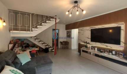 Casa  à venda na Chácara Inglesa com 3 quartos e 2 vagas de garagem.