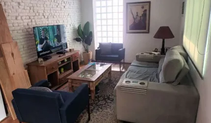 Sobrado - 2 Suítes, 2 vagas - 145m² - Chácara Sto Antônio
