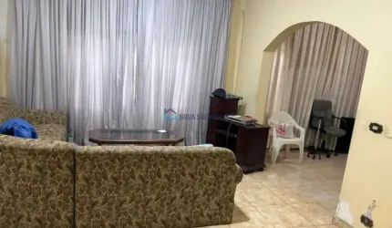 Sobrado 298m² - 3 Dormitórios, 1 suíte, 5 vagas - São João Clímaco