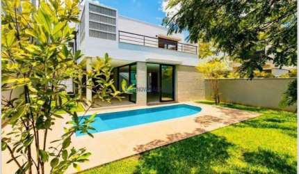 Casa em Condominio fechado 560,26 m2 área construida