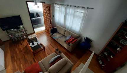 Casa à venda na Saúde com 3 quartos  e 4 vagas de garagem.