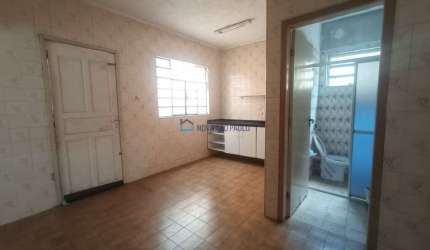 Casa Térrea com 2 quartos, 2 vagas, edícula na  Vila Brasilio Machado