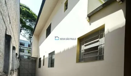 Sobrado a venda em Moema 192m2, com 2 vagas