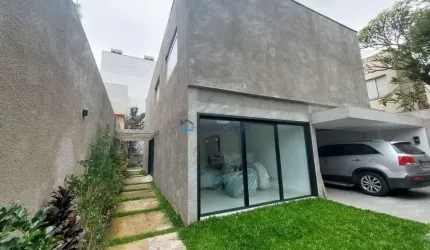 Sobrado Planalto Paulista, 4 Dormitórios, 2 vagas, Quintal e Edícula