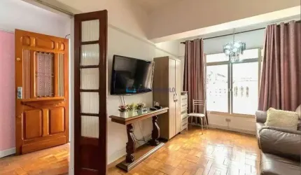 Sobrado com 246 m² 3 dormitórios 1 suíte sala cozinha 3 banheiros lavanderia 3 vagas de garagem.