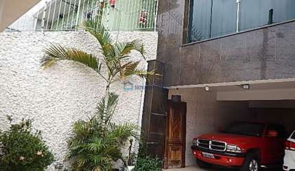 Sobrado com 3 dormitórios, 1 suite de 195 m², Saúde!