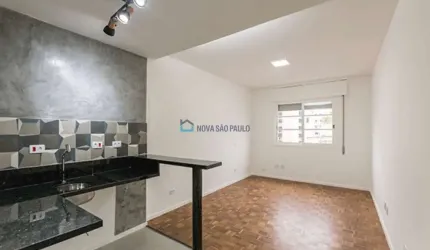 Studio na Vila Buarque | Reformado | Próximo do Metrô