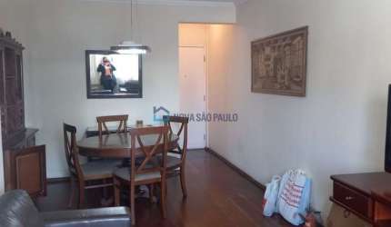 Apartamento 2 dormitórios, 2 vagas a 550m do metrô Praça da Árvore