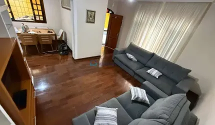 Casa térrea com 05 dormitórios na região do Jardim Miriam