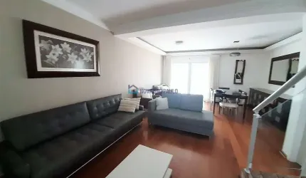 Sobrado de 120m², 4 suítes e 3 vagas de garagem no Bosque da Saúde