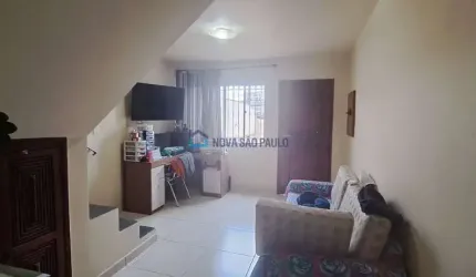 Sobrado à venda na Vila Guarani com 2 dormitórios