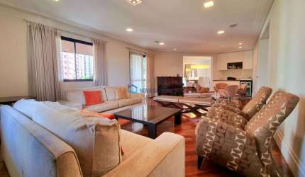 Apartamento à Venda em Moema, 4 quartos  4suítes, 4 vagas fixa| lazer.