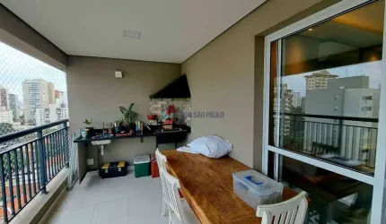 Apartamento seminovo, Varanda Gourmet , ar-condicionado, 2 Vagas e Lazer! Prox. Metrô Pça. Arvore