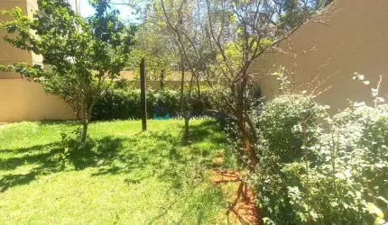 Venda. Vila Andrade. Apartamento com 222m² no total. 2 Vagas.