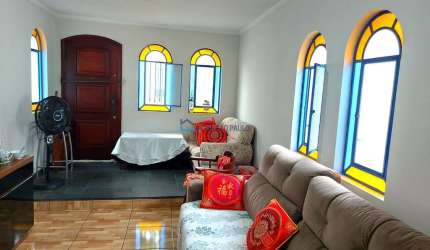 Casa com 3 quartos 1 suíte, 3 vagas  à venda Planalto Paulista.