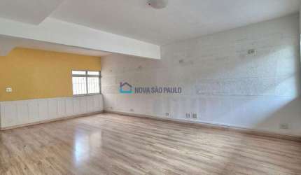 Casa á venda em Mirandópolis, pertinho da Praça Santa Rita, shopping Santa Cruz!