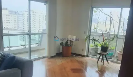 Apartamento em Moema Pássaros com 210m², 04 dormitórios sendo 02 suites e 03 vagas de garagem.