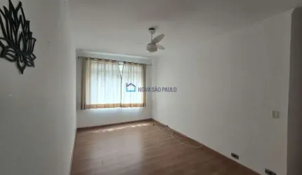 Apartamento de 2 dormitórios em Moema Índios