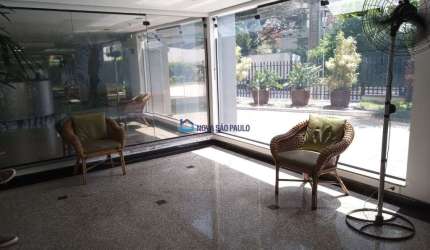 Sala Comercial à Venda, com 40m², 1 vaga, 3 salas,2 banheiros e copa Metrô Vila Mariana
