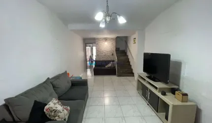 Sobrado com 02 dormitórios na região do Jabaquara