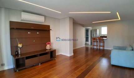 Apartamento a venda Moema Pássaros. 116m², Vago e Reformado.