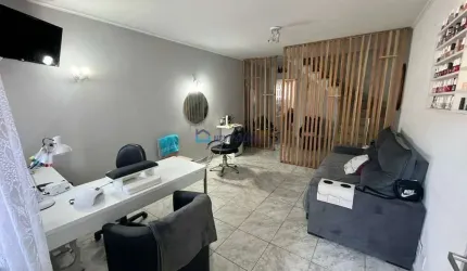 Casa com 3 dormitórios a venda no bairro Nova Piraju.