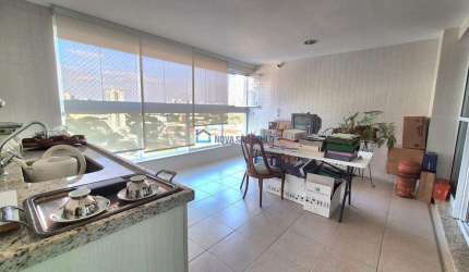 Apartamento com varanda gourmet próximo ao metrô Saúde! Vista livre!