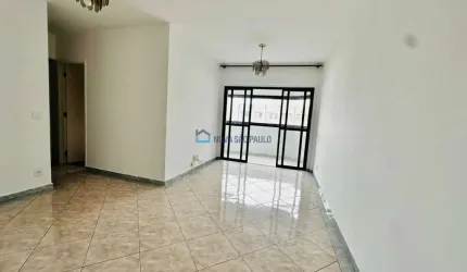 Apartamento a 100 metros do metro saúde, com 3 dormitórios e 2 vagas de garagem.