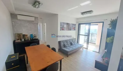 Apartamento semi novo próximo do metrô com 2 quartos