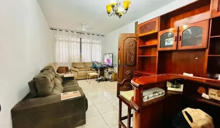 Casa Sobrado à Venda total reformada, com 4 dormitórios na vila campestre